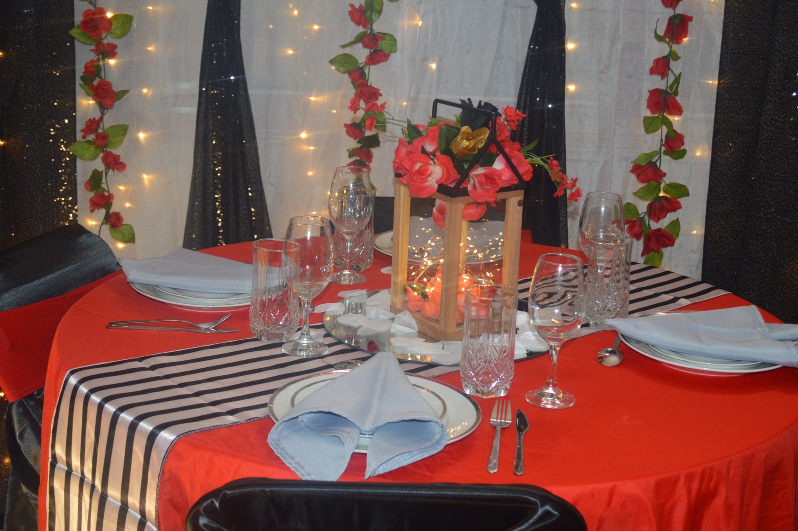 Red black and whote set up